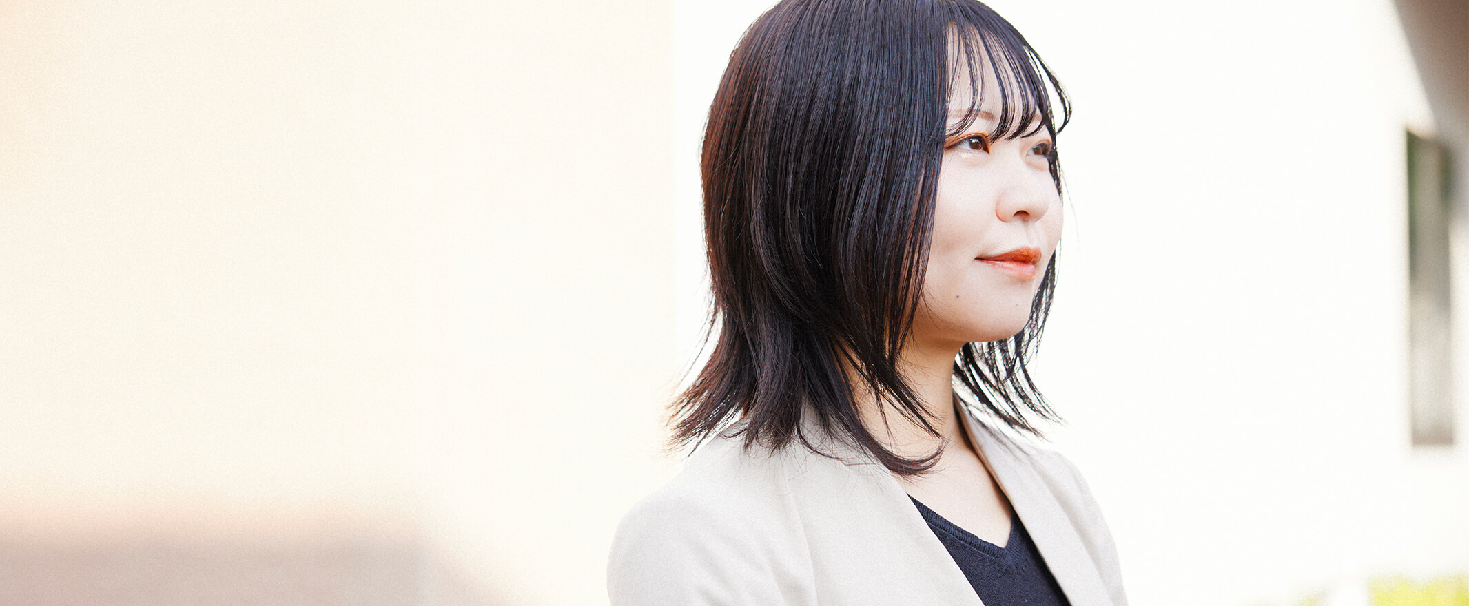 女性の横顔